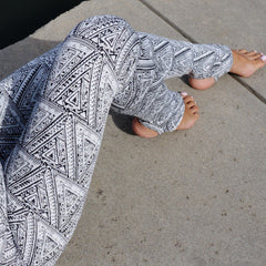 Triangule Stirrup Leggings